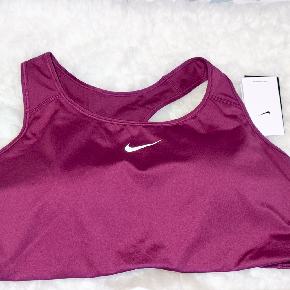 Plus Size Padded Nike Swoosh Sports Bra | Size 3x NWT - Picture 2 of 8